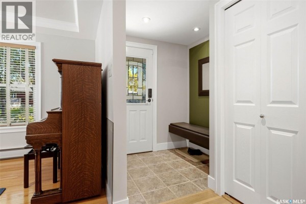 3pc Ensuite bath - 30 Lake Street, Regina, SK S4S4A8 Photo 3