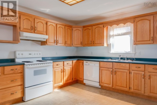 4pc Ensuite bath - 30 Lancaster Drive, Dartmouth, NS B3A4Y9 Photo 5