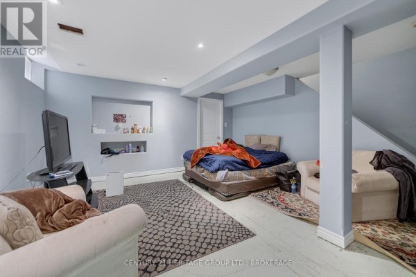 30 Lang Drive, Barrie, ON, photo 2