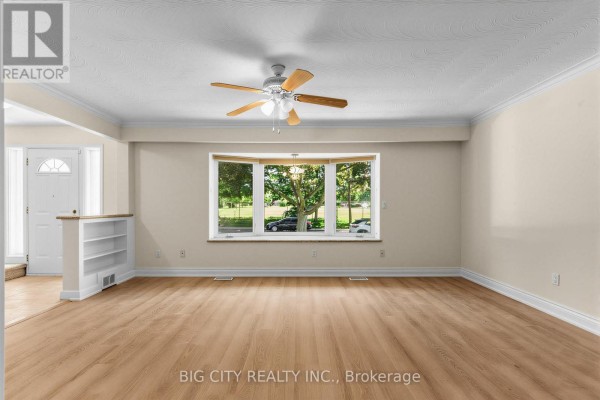 Dining room - 30 Lozoway Drive, Toronto, ON M1K2Y4 Photo 3
