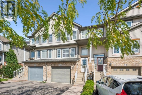 4pc Bathroom - 30 Madeleine Street, Kitchener, ON N2R1V5 Photo 4