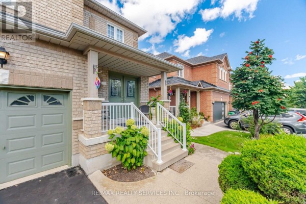 Primary Bedroom - 30 Maple Beach Crescent, Brampton, ON L7A2T8 Photo 5