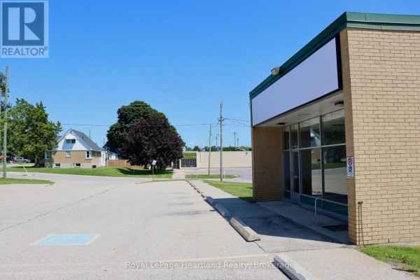 30 Mill Street, Central Huron, ON N0M1L0 Photo 5