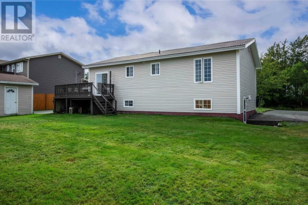 Family room - 30 Morgans Road, Conception Bay South, NL A1X5B3 Photo 5