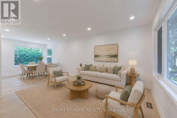 30 Morton Avenue, East Gwillimbury, ON L0G1V0 Photo 4