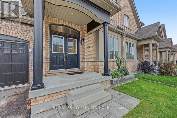 Eating area - 30 Naperton Drive, Brampton, ON L6R0Z5 Photo 4