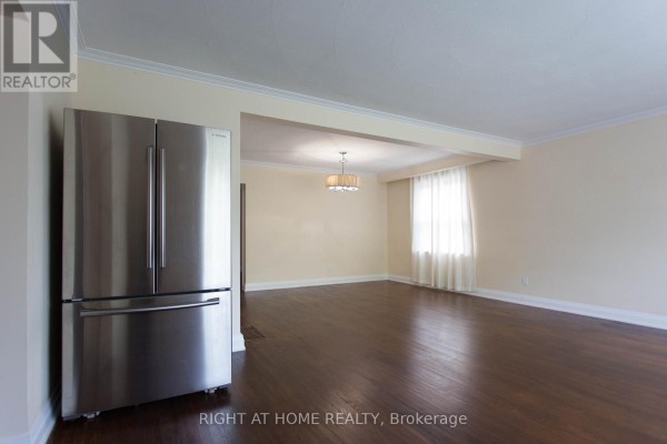 Kitchen - 30 Northampton Drive, Toronto, ON M9B4S6 Photo 2