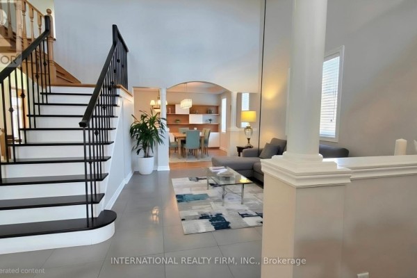 Family room - 30 O'hara Crescent, Richmond Hill, ON L4E4L3 Photo 3