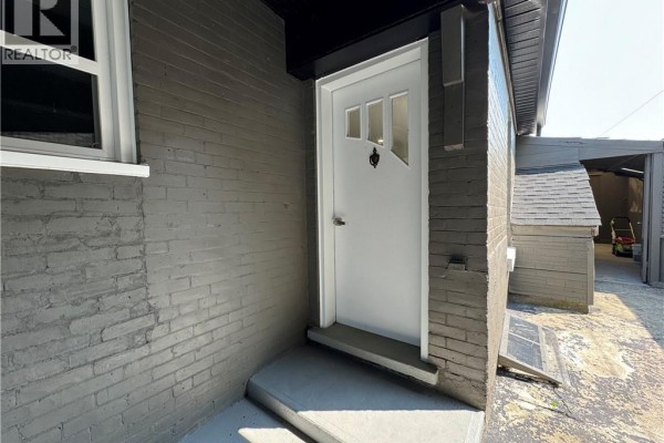 4pc Bathroom - 30 Ontario Street Unit# 2, Brantford, ON N3S2B9 Photo 2