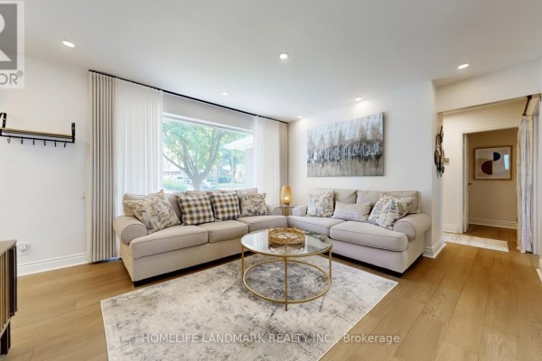 30 Paperbirch Drive, Toronto, ON, photo 3