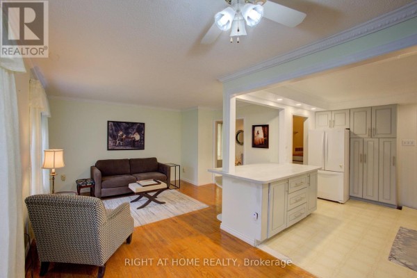 30 Parkview Drive, Orangeville, ON, photo 3