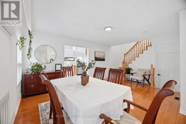 Bedroom 5 - 30 Passfield Trail, Brampton, ON L6P1T8 Photo 3