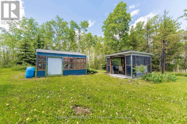 Bedroom 2 - 30 Pine Crescent, Kapuskasing, ON P5N1X7 Photo 4