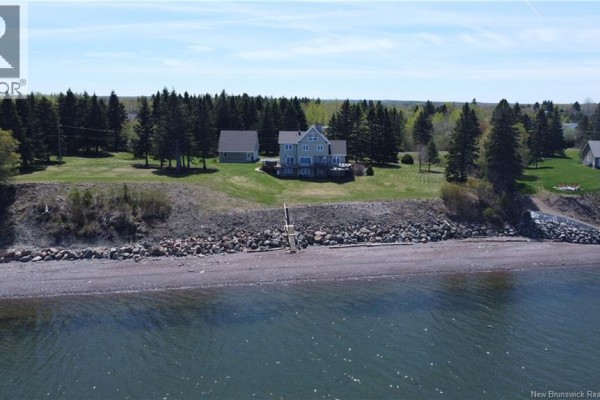 Family room - 30 Reid Road, Charlo, NB E8E2R2 Photo 4