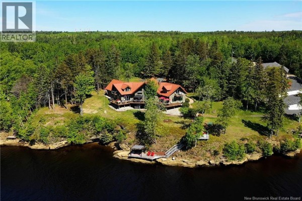 30 Rockcliff Boulevard, Miramichi, NB, photo 2
