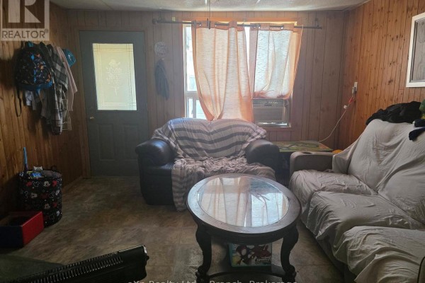 30 Rowan Avenue, Kirkland Lake, ON P2N2N8 Photo 2