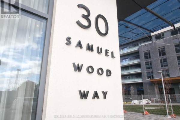 Kitchen - 30 Samuel Wood Way N, Toronto, ON M9B0C9 Photo 3