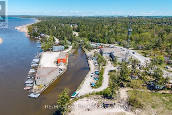 30 Shore Line E, Wasaga Beach, ON L9Z2X2 Photo 4