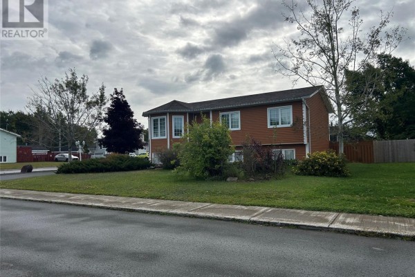 Bath (# pieces 1-6) - 30 Snow Crescent, Grand Falls  Windsor, NL A2B1C7 Photo 2