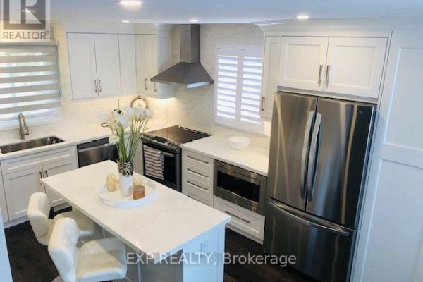 30 Somerset Drive, Brampton, ON L6Z1C7 Photo 4