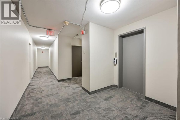 30 Summit Avenue Unit# 202, Hamilton, ON L8V2R8 Photo 5