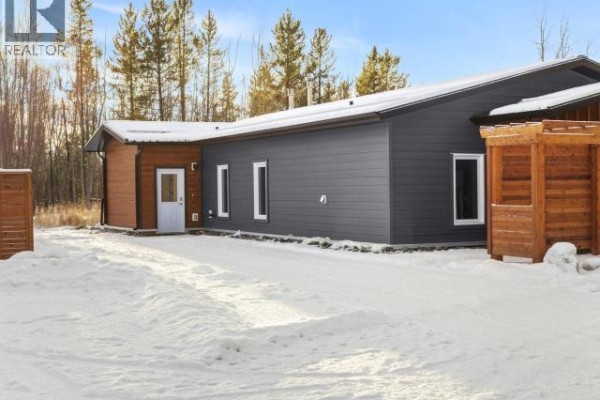 3pc Bathroom - 30 Takhini Meadows Drive, Whitehorse North, YT Y1A7A2 Photo 5