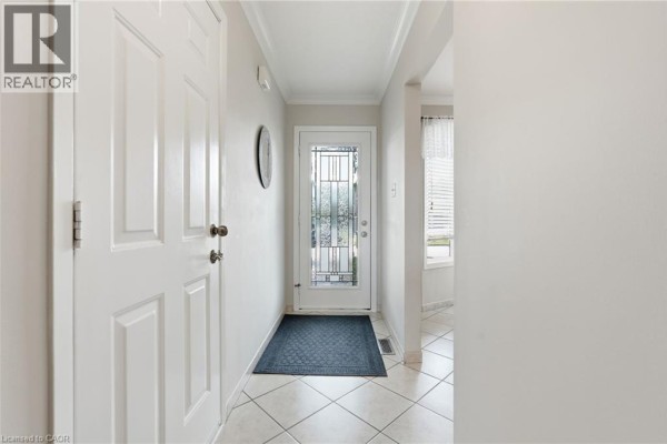 Laundry room - 30 Twinoaks Crescent, Stoney Creek, ON L8J2E9 Photo 3