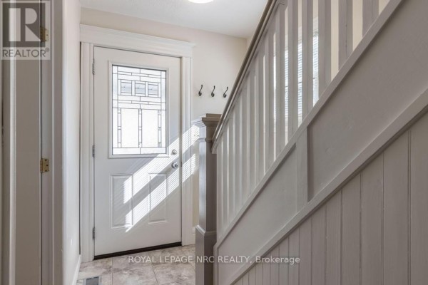 30 Walnut Street, St  Catharines, ON, photo 3