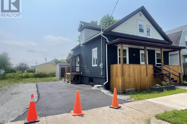 30 Wesley Street, Sydney, NS, photo 3