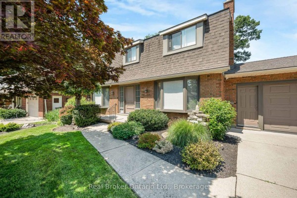 2pc Bathroom - 30 Westwood Crescent, Cambridge, ON N1S3W6 Photo 2
