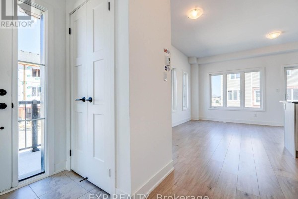 Primary Bedroom - 30 Wheatfield Road, Barrie, ON L9J0T8 Photo 5