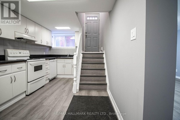 300 - 123 Dunn Avenue, Toronto, ON M6K2R8 Photo 2