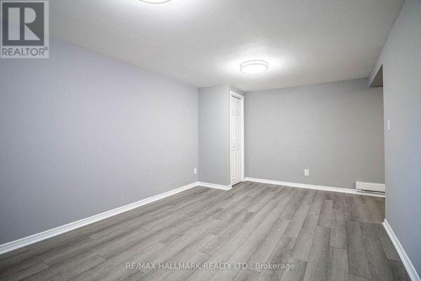 300 - 123 Dunn Avenue, Toronto, ON M6K2R8 Photo 5