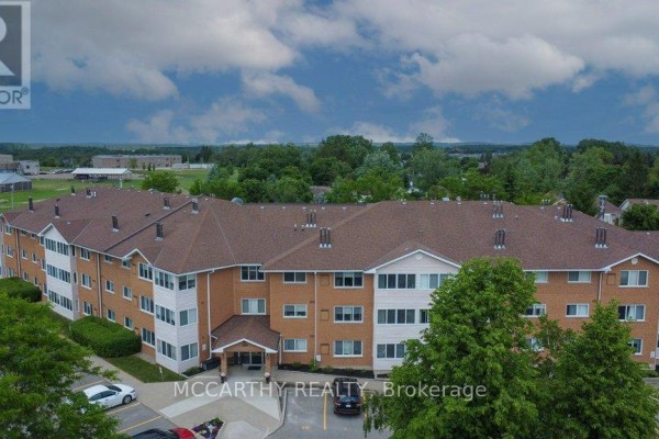300 - 250 Robert Street, Shelburne, ON, photo 2