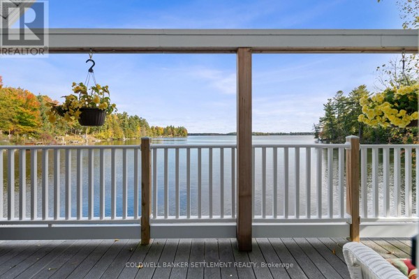 300 & 302 Isobel Lane, Tay Valley, ON, photo 2