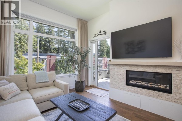 300 2432 Haywood Avenue, West Vancouver, BC V7V1Y1 Photo 5