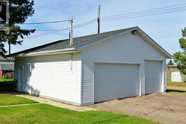 Bedroom - 300 3 Street N, Marwayne, AB T0B2X0 Photo 5