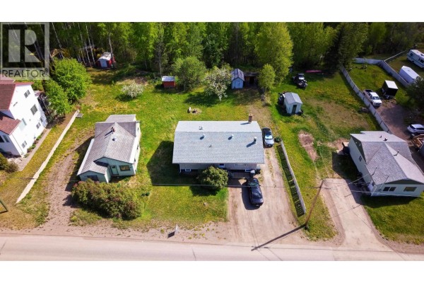 Dining room - 300 8th Avenue, Burns Lake, BC V0J1E0 Photo 3