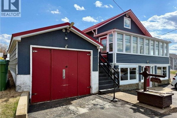 Office - 300 Boulevard St-pierre Ouest, Caraquet, NB E1W1A3 Photo 3