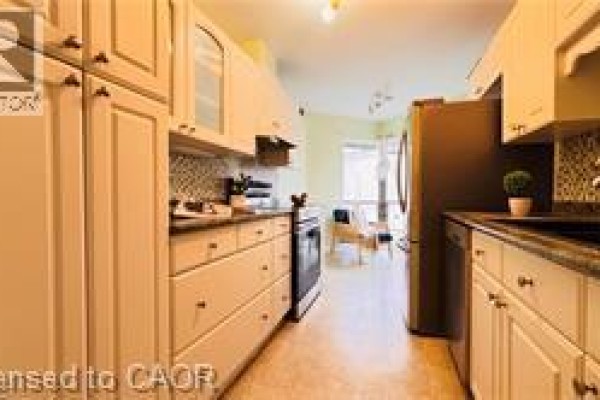 300 Keats Way Unit# 207, Waterloo, ON, photo 3