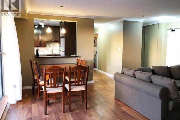 Kitchen - 300 Keats Way Unit# 505, Waterloo, ON N2L6E6 Photo 3