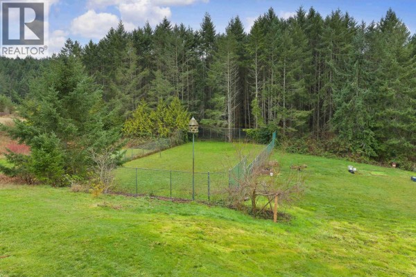 300 Wood Dale Drive, Mayne Island, BC V0N2J2 Photo 5