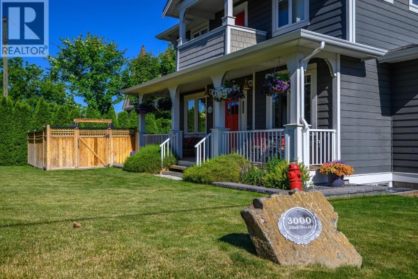 Kitchen - 3000 22 Street, Vernon, BC V1T4H6 Photo 4