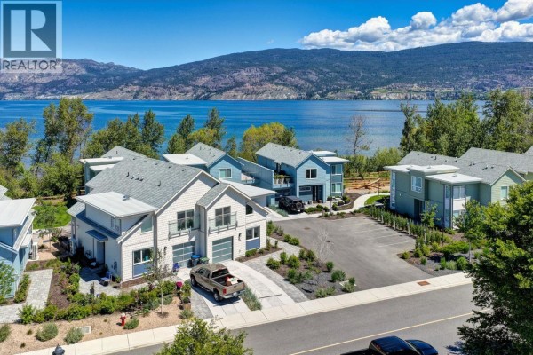 3000 Landry Crescent, Summerland, BC, photo 2