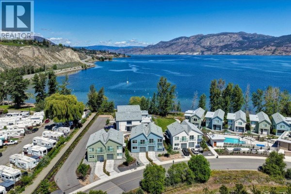 3000 Landry Crescent, Summerland, BC, photo 3