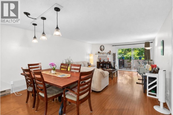 Dining room - 3000 Richter Street Unit# 9, Kelowna, BC V1Y8M5 Photo 5