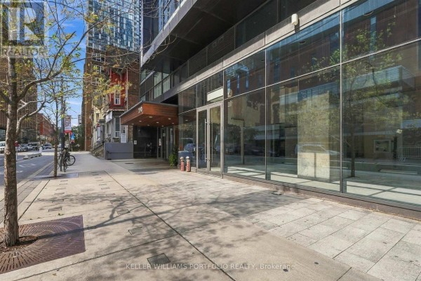 3001 - 290 Adelaide Street, Toronto, ON M5V0P3 Photo 4
