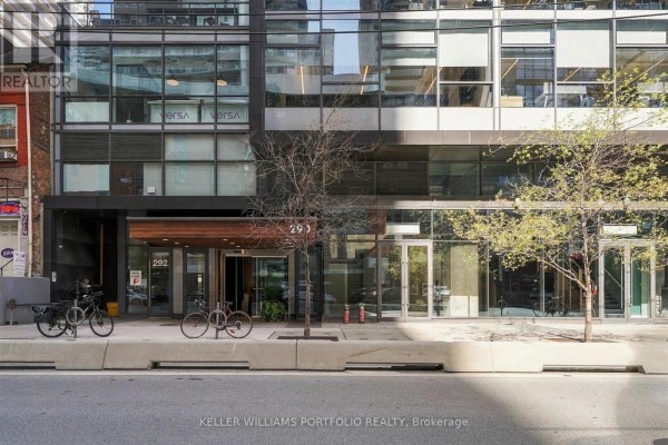 3001 - 290 Adelaide Street, Toronto, ON M5V0P3 Photo 5