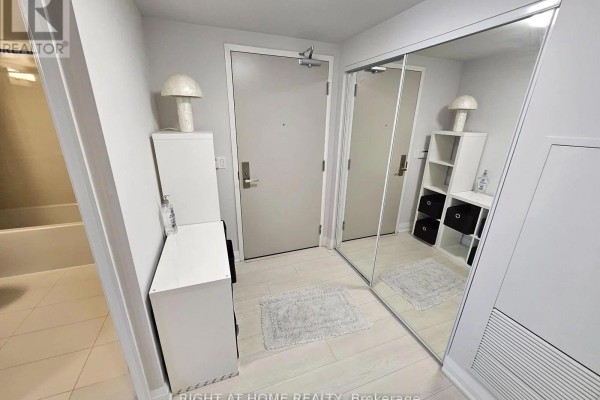 3001 - 30 Gibbs Road, Toronto, ON M9B0E4 Photo 2