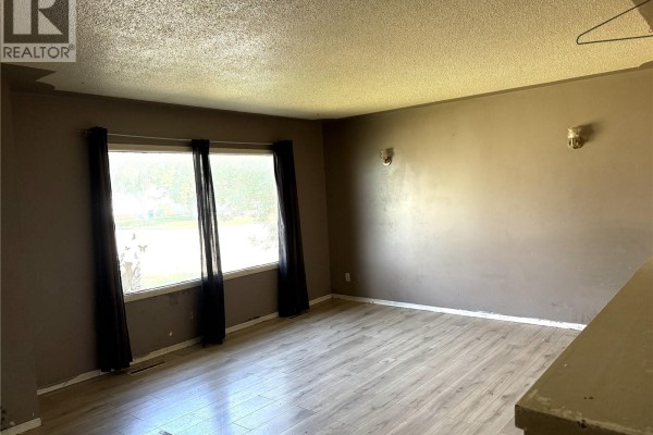 Kitchen - 3001 20th Street W, Saskatoon, SK S7M1C3 Photo 2